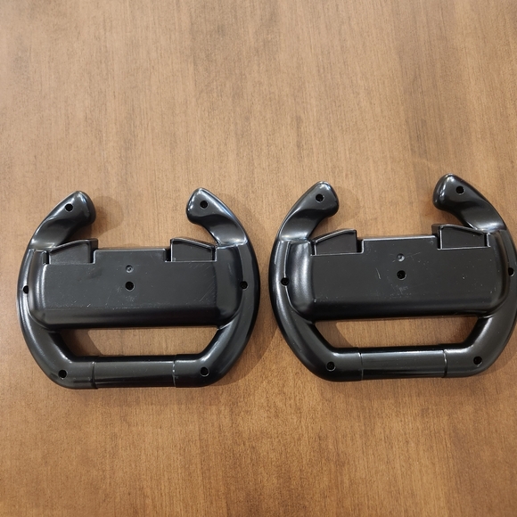 Nintendo Switch Joy-Con Wheel (Set of 2) Black Works For Mario Kart Racing Grip - Picture 2 of 2